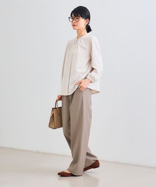 CROSS FUNCTION（クロスファンクション）の「《シワになりにくい》シルキーサテン2WAYタックブラウス【CROSS FUNCTION/クロスファンクション】（シャツ/ブラウス・レディース・オフホワイト/ライトベージュ・LL/M/L）」の21枚目の写真