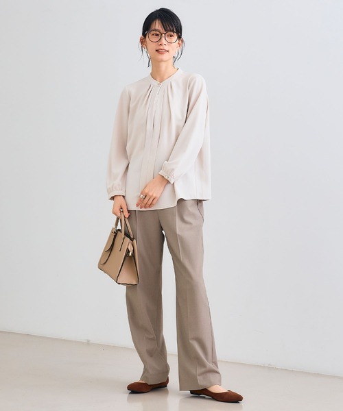 CROSS FUNCTION（クロスファンクション）の「《シワになりにくい》シルキーサテン2WAYタックブラウス【CROSS FUNCTION/クロスファンクション】（シャツ/ブラウス・レディース・オフホワイト/ライトベージュ・LL/M/L）」の19枚目の写真
