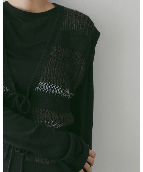anuke（アンヌーク）の「Border Knit Vest（ベスト・レディース・アイボリー/チャコールグレー・FREE）」の12枚目の写真
