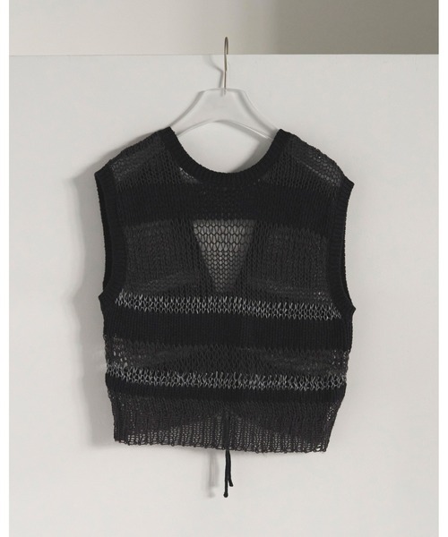 anuke（アンヌーク）の「Border Knit Vest（ベスト・レディース・アイボリー/チャコールグレー・FREE）」の14枚目の写真