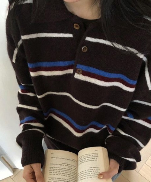 VIBGYOR（ヴィブジョー）の「マルチボーダーラガーシャツ ポロニット/韓国 オーバーサイズ (CZ)（ニット/セーター・レディース・ブラック/イエロー・FREE）」の9枚目の写真
