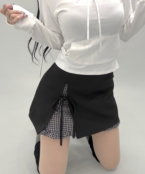 FOLLOWIN(フォロウィン)の「レイヤード風チェックリボン付きスリットデザイン台形スカート(スカート・レディース・グレー/ブラック・SMALL/MEDIUM/LARGE)」の13枚目の写真