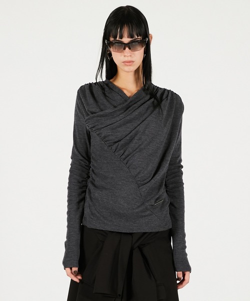 PRANK PROJECT（プランクプロジェクト）の「ドレープクロストップス / Drape Cross-Over Top（その他トップス・レディース・イエロー/チャコールグレー・FREE）」の2枚目の写真