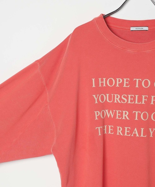 BAYFLOW（ベイフロー）の「[サイズ感がアップデート]ピグメントロゴスウェット（スウェット・レディース・オフホワイト/チャコール/マスタード/ブラウン/グリーン/レッド・SMALL/MEDIUM）」の20枚目の写真