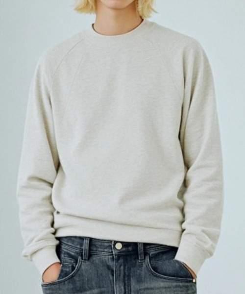 BENUSTA(ベヌスタ)の「A'GEM/9 × .kom 『BENUSTA /ベヌスタ』RAGLAN BASIC SWEAT/ラグランベーシックスウェット(スウェット・メンズ・ブラック/ベージュ/グレー・XL)」の2枚目の写真
