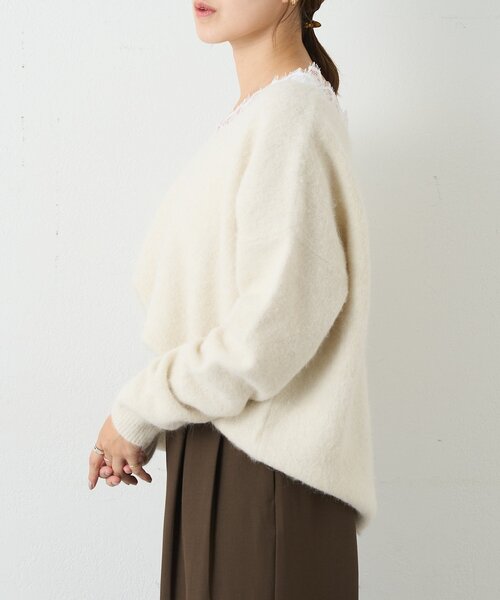 SHENERY（シーナリー）の「レースＶネックウールニット（ニット/セーター・レディース・ブラック/オフホワイト/グレー・FREE）」の11枚目の写真