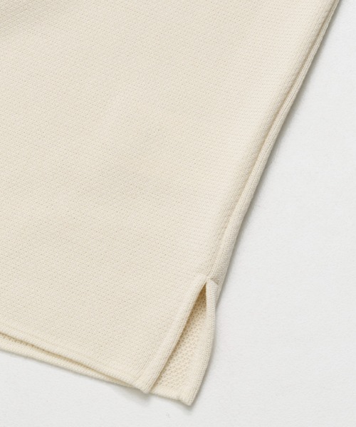 UNITED TOKYO（ユナイテッドトウキョウ）の「完売目前【WEB限定】SILVER WOOL MOCK NECK KNIT　｜大人気/保温/毛玉防止/洗える/ 静電気防止/抗菌防臭/冬服/オフィスカジュアル/通勤/インナー/ハイネック/モックネック（ニット/セーター・メンズ・ライトグレー/ダークグレー/ブラック/グレイッシュベージュ/オフホワイト・1/2/3）」の18枚目の写真