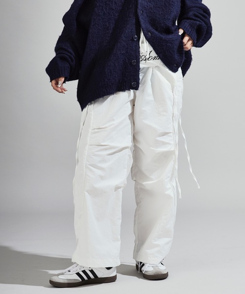 Chick(チック)の「Separate-fabric Docking Layered Nylon Pants / 別生地ドッキング レイヤードナイロンパンツ(その他パンツ・レディース・ホワイト/グレー・FREE)」の13枚目の写真