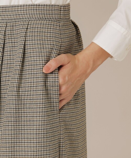 MACKINTOSH LONDON(マッキントッシュ ロンドン)の「【婦人画報11月号掲載】レーヨンウールハウンドトゥースパンツ(その他パンツ・レディース・ベージュ/ダークブラウン・40/38)」の5枚目の写真