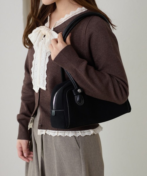 apres jour clair（アプレジュールクレア）の「【apres jour clair】フェイクスエードスクエアボストンバッグ（ハンドバッグ・レディース・ブラック/ブラウン系その他・FREE）」の4枚目の写真