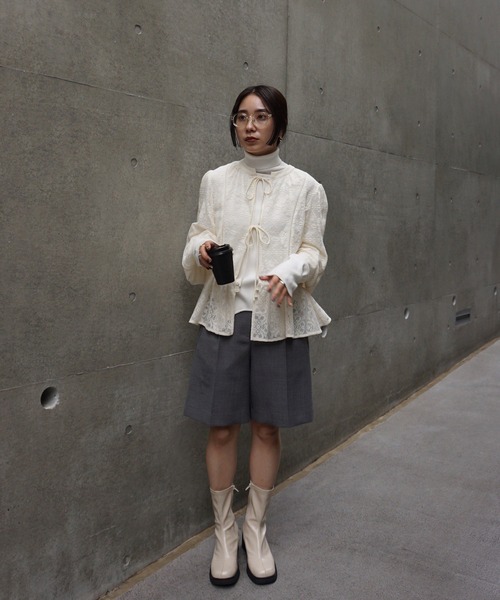 Ameri（アメリ）の「2WAY LACE PEPLUM BLOUSE（シャツ/ブラウス・レディース・ブラック/オフホワイト・FREE）」の4枚目の写真