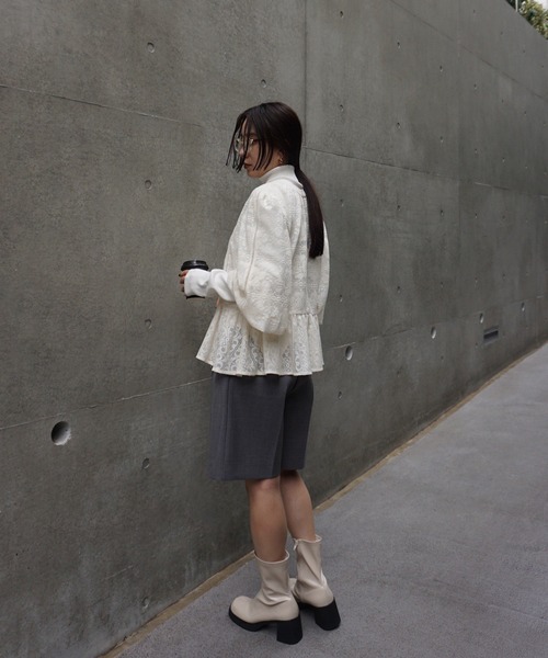 Ameri（アメリ）の「2WAY LACE PEPLUM BLOUSE（シャツ/ブラウス・レディース・ブラック/オフホワイト・FREE）」の5枚目の写真