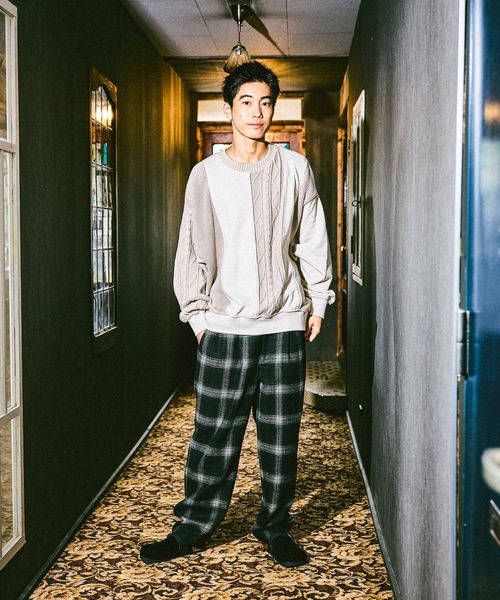 niko and...（ニコアンド）の「ツータックテーパードパンツ（スラックス・メンズ・その他1/チャコール/ベージュ/ライトグレー/ブラウン/ブラック・MEDIUM/LARGE）」の13枚目の写真