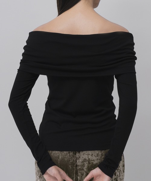 OUR WACOAL（アワワコール）の「カップ付きオフショルダー（Tシャツ/カットソー・レディース・レッド/ブラウン/アイボリー/ブラック・L/M）」の22枚目の写真