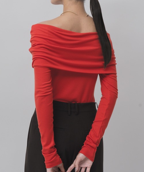 OUR WACOAL（アワワコール）の「カップ付きオフショルダー（Tシャツ/カットソー・レディース・レッド/ブラウン/アイボリー/ブラック・L/M）」の8枚目の写真