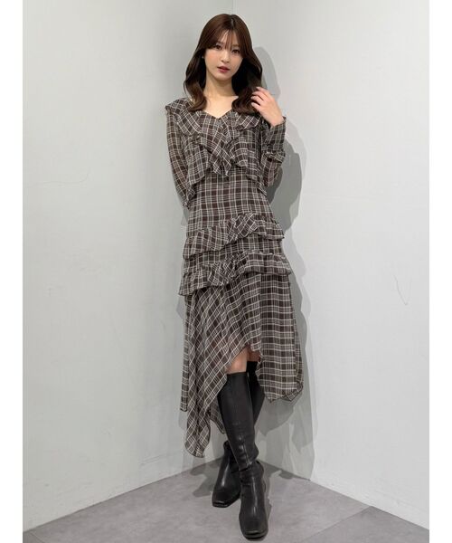 MERCURYDUO(マーキュリーデュオ)の「ラッフルイレヘムロングワンピース(ワンピース・レディース・ブラウン/ブラック/グレー・MEDIUM/SMALL)」の16枚目の写真