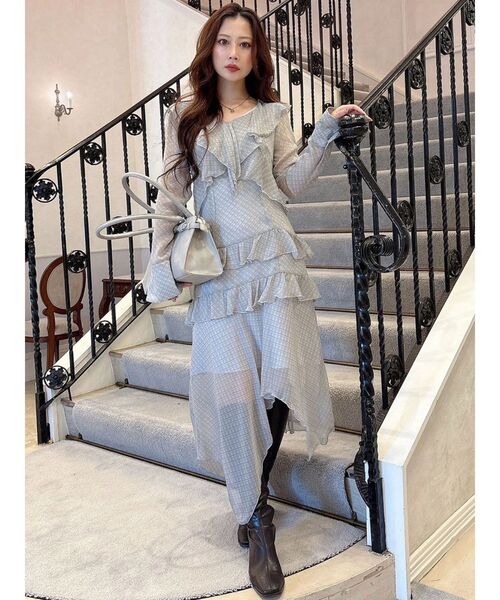 MERCURYDUO（マーキュリーデュオ）の「ラッフルイレヘムロングワンピース（ワンピース・レディース・ブラウン/ブラック/グレー・MEDIUM/SMALL）」の14枚目の写真