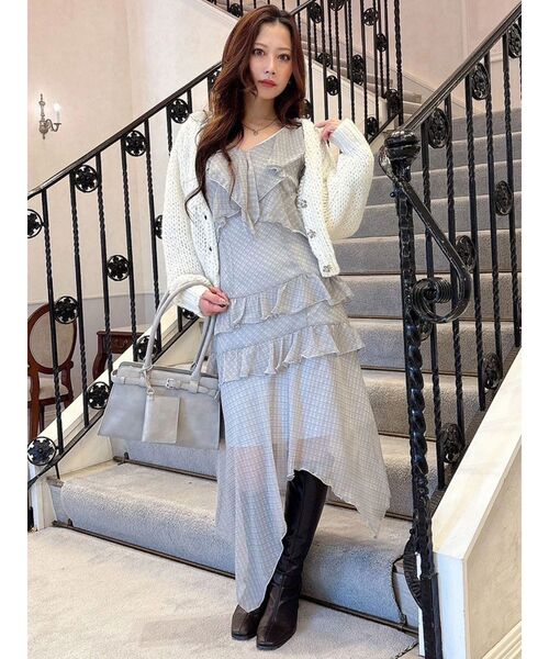 MERCURYDUO（マーキュリーデュオ）の「ラッフルイレヘムロングワンピース（ワンピース・レディース・ブラウン/ブラック/グレー・MEDIUM/SMALL）」の17枚目の写真