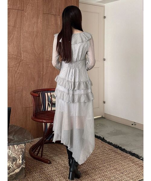 MERCURYDUO（マーキュリーデュオ）の「ラッフルイレヘムロングワンピース（ワンピース・レディース・ブラウン/ブラック/グレー・MEDIUM/SMALL）」の22枚目の写真