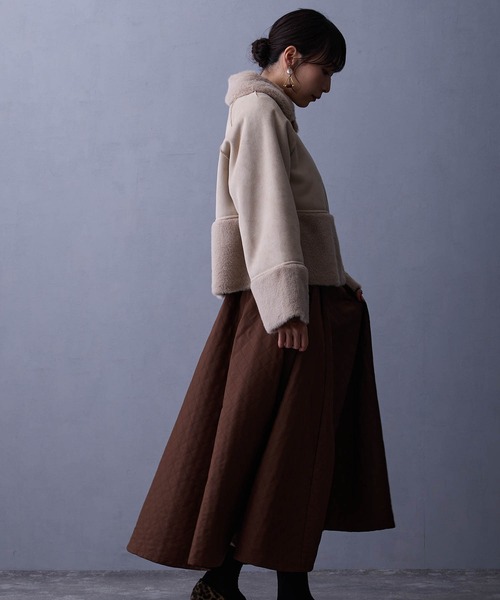 NICOLE white（ニコルホワイト）の「キルティングフレアスカート