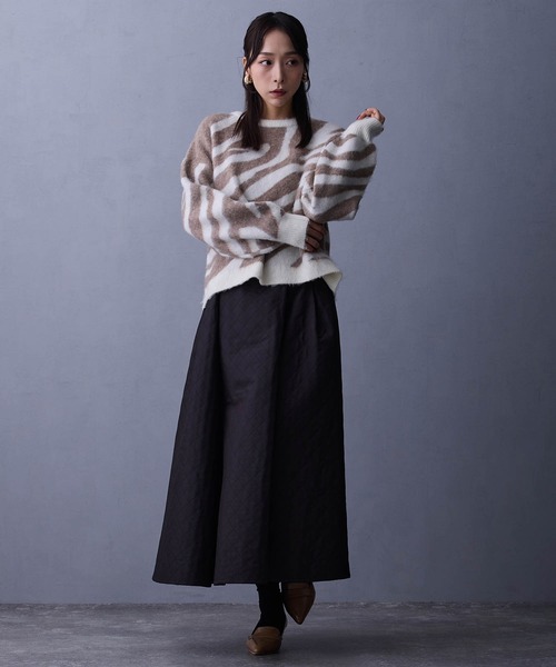 NICOLE white（ニコルホワイト）の「キルティングフレアスカート