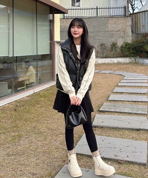 NICK&NICOLE(ニックアンドニコール)の「LEATHER LOGO PADDING VEST_BLACK(ベスト・レディース・その他・FREE)」の7枚目の写真