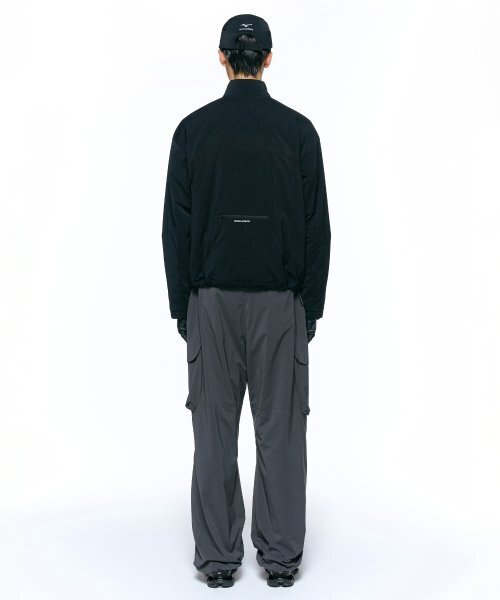 INSILENCE(インサイロンス)の「コマティソフトシェルジャケット ブラック(ナイロンジャケット・レディース・その他・SMALL/MEDIUM)」の4枚目の写真