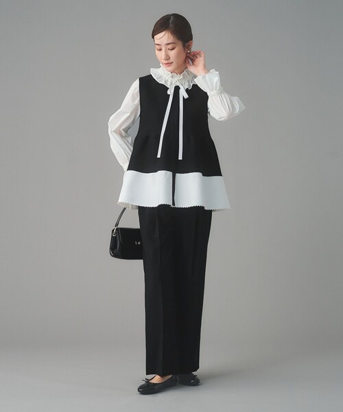 UNITED ARROWS（ユナイテッドアローズ）の「ペプラム ニットベスト（ベスト・レディース・オフホワイト/ネイビー/ブラック・FREE）」の4枚目の写真