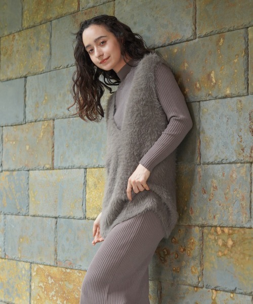 Bou Jeloud（ブージュルード）の「シャギーチュニックリブワンピースセット（ワンピース・レディース・グレー/チャコールグレー/ブラック・FREE）」の7枚目の写真