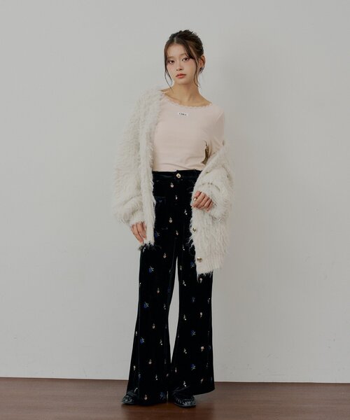 Chico(チコ)の「【SALON by Chico/セットアップ対応】金釦ベロアスラックスパンツ(その他パンツ・レディース・ブラウン/ブラック/ブラック系その他2/ブラック系その他3・FREE/MEDIUM)」の18枚目の写真