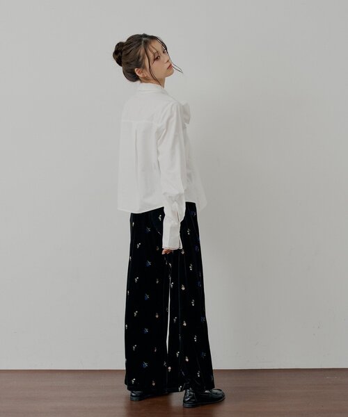 Chico(チコ)の「【SALON by Chico/セットアップ対応】金釦ベロアスラックスパンツ(その他パンツ・レディース・ブラウン/ブラック/ブラック系その他2/ブラック系その他3・FREE/MEDIUM)」の22枚目の写真