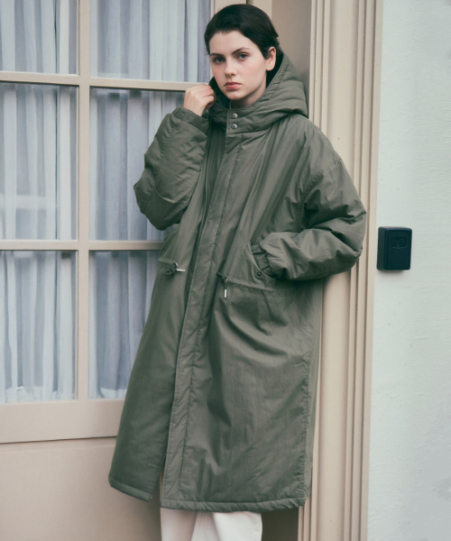 WEDNESDAYOASISFORWOMEN(ウェンズデー オアシス フォー ウーマン)の「W/M-65フィッシュテールフードパディングミリタリーコート_KHAKI(ダウンジャケット/コート・レディース・カーキ・MEDIUM/LARGE)」の1枚目の写真