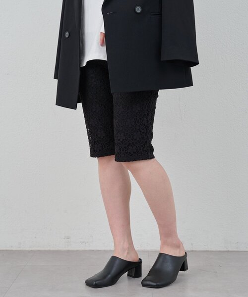 SHENERY(シーナリー)の「レースバイカーパンツ(その他パンツ・レディース・オフホワイト/ブラック・38/36)」の3枚目の写真