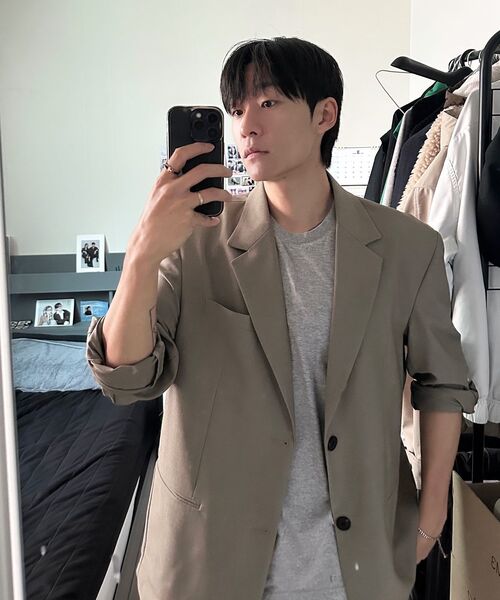 PRAIRIE(KR)(プレーリー)の「エアフロー ルーズフィット ブレザー (ライトカーキ)(テーラードジャケット・メンズ・オリーブ・SMALL/MEDIUM/LARGE)」の3枚目の写真