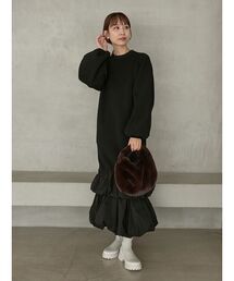 emmi ニットドッキングワンピース ロング 長袖 美品 定価27500円 emmi ニットドッキングワンピース ロング 長袖 美品 定価27500円 エミ