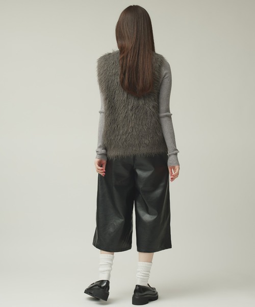 Narcissus（ナルシス）の「カラーシャギーベスト/ファーベスト（ベスト・レディース・カーキ/ピンク/グレー・FREE）」の5枚目の写真