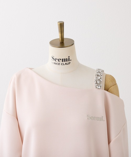 Seemi. byNICECLAUP（ シーミーバイナイスクラップ）の「【Seemi.】肩ビジューワンショルトップス（Tシャツ/カットソー・レディース・ホワイト×ネイビー/ミント/ピンク・FREE）」の4枚目の写真