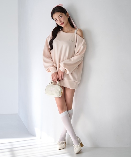 Seemi. byNICECLAUP（ シーミーバイナイスクラップ）の「【Seemi.】肩ビジューワンショルトップス（Tシャツ/カットソー・レディース・ホワイト×ネイビー/ミント/ピンク・FREE）」の22枚目の写真