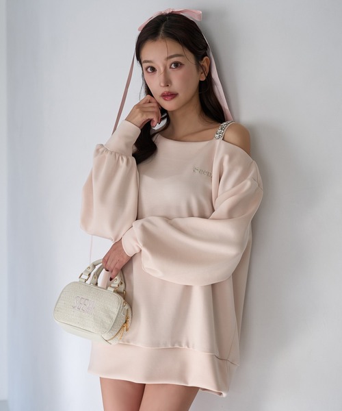 Seemi. byNICECLAUP（ シーミーバイナイスクラップ）の「【Seemi.】肩ビジューワンショルトップス（Tシャツ/カットソー・レディース・ホワイト×ネイビー/ミント/ピンク・FREE）」の17枚目の写真