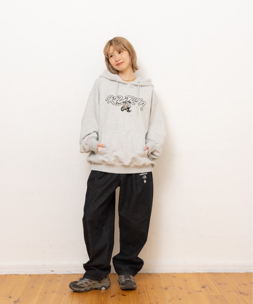 kaoyorinakami（カオヨリナカミ）の「punch bike studs hoodie / パンチバイクスタッズパーカー（パーカー・メンズ・ネイビー/グレー・X-LARGE/LARGE/MEDIUM/SMALL）」の3枚目の写真