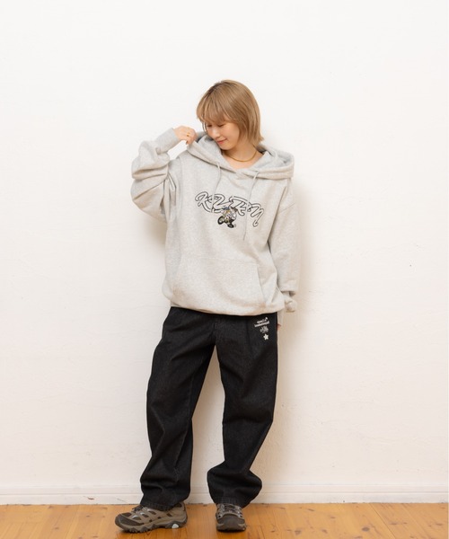 kaoyorinakami（カオヨリナカミ）の「punch bike studs hoodie / パンチバイクスタッズパーカー（パーカー・メンズ・ネイビー/グレー・X-LARGE/LARGE/MEDIUM/SMALL）」の4枚目の写真