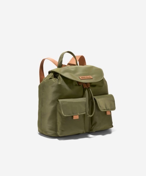 COLE HAAN(コールハーン)の「ナイロン フラップ バックパック womens(バックパック/リュック・レディース・グリーン・OSFA)」の3枚目の写真