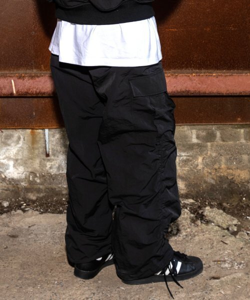 XTONZ(エクストーンズ)の「XP127 シェーリングカーゴパンツ (ブラック)(スウェットパンツ・レディース・その他・SMALL/MEDIUM/LARGE)」の4枚目の写真