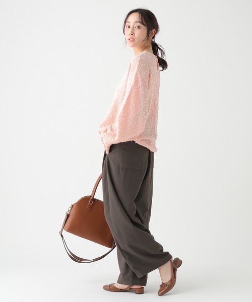 Elura（エルーラ）の「ドットジャガードブラウス/655730（シャツ/ブラウス・レディース・ライトピンク/ブラック/ホワイト・FREE）」の11枚目の写真