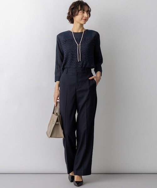 23区 L(ニジュウサンクオオキイサイズ)の「カットジャカードコンビ シアー ブラウス(シャツ/ブラウス・レディース・ネイビー系/アイボリー系・48/46/44)」の5枚目の写真