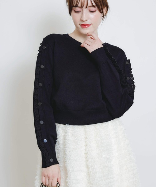 PICCIN PERLA(ピッチンペルラ)の「レーススリーブプルオーバー(ニット/セーター・レディース・ブラック/オフホワイト・M)」の2枚目の写真