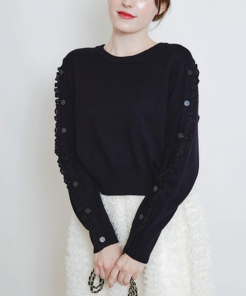 PICCIN PERLA(ピッチンペルラ)の「レーススリーブプルオーバー(ニット/セーター・レディース・ブラック/オフホワイト・M)」の3枚目の写真
