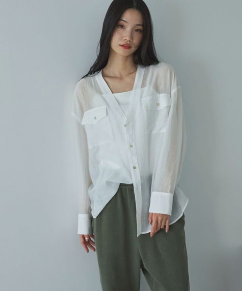 Doux archives（ドゥアルシーヴ）の「Ｖ開きシアー楊柳ブラウス（シャツ/ブラウス・レディース・オフホワイト/サックスブルー/ピンクベージュ・FREE）」の21枚目の写真