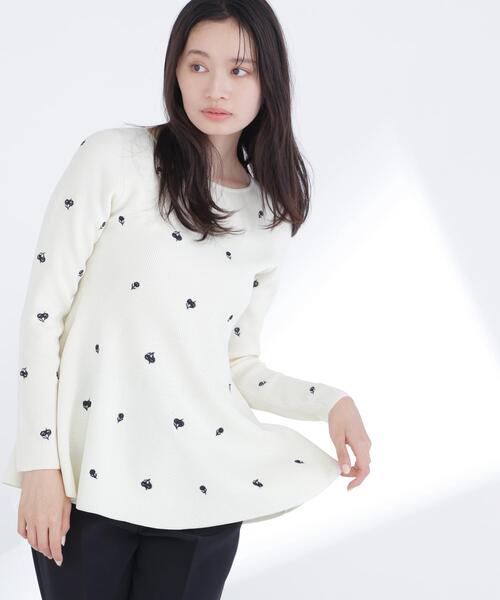 NATURAL BEAUTY BASIC（ナチュラルビューティーベーシック）の「◇刺繍ペプラムニット（ニット/セーター・レディース・ブルー系その他/ホワイト系その他/ブルー系その他6・FREE）」の8枚目の写真