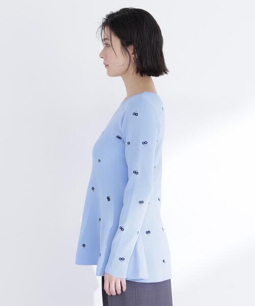 NATURAL BEAUTY BASIC（ナチュラルビューティーベーシック）の「◇刺繍ペプラムニット（ニット/セーター・レディース・ブルー系その他/ホワイト系その他/ブルー系その他6・FREE）」の22枚目の写真